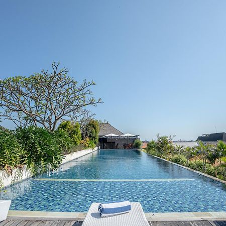 מלון סמיניאק Ramada By Wyndham Bali Sunset Road Kuta מראה חיצוני תמונה