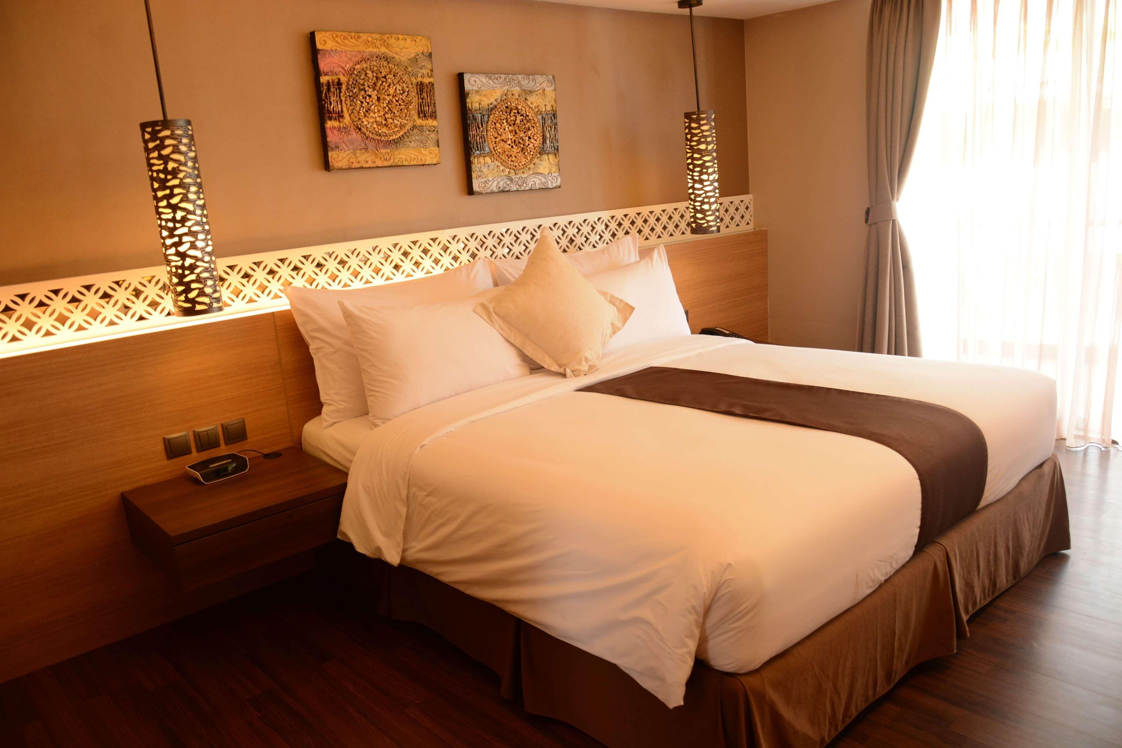 מלון סמיניאק Ramada By Wyndham Bali Sunset Road Kuta מראה חיצוני תמונה