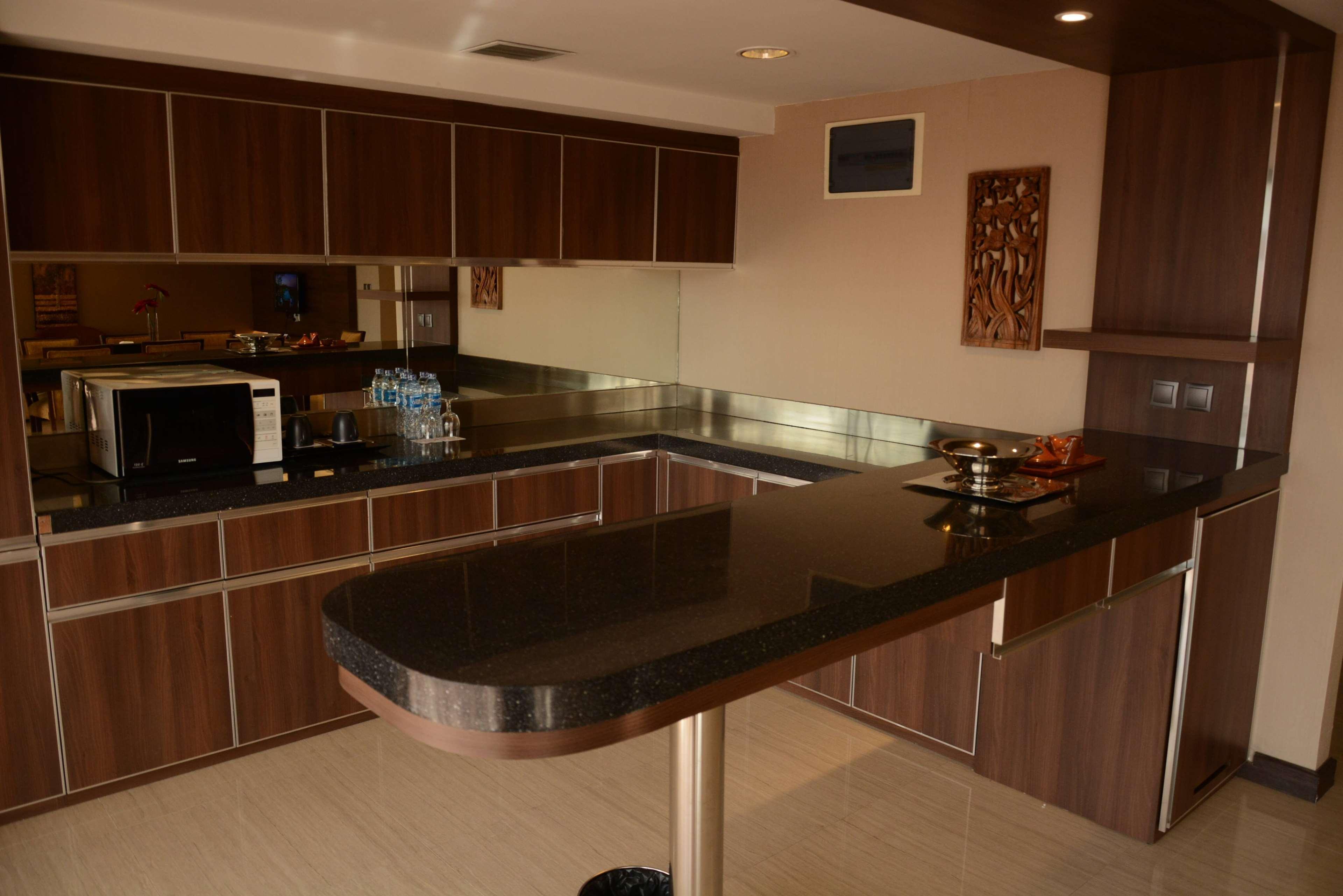 מלון סמיניאק Ramada By Wyndham Bali Sunset Road Kuta מראה חיצוני תמונה