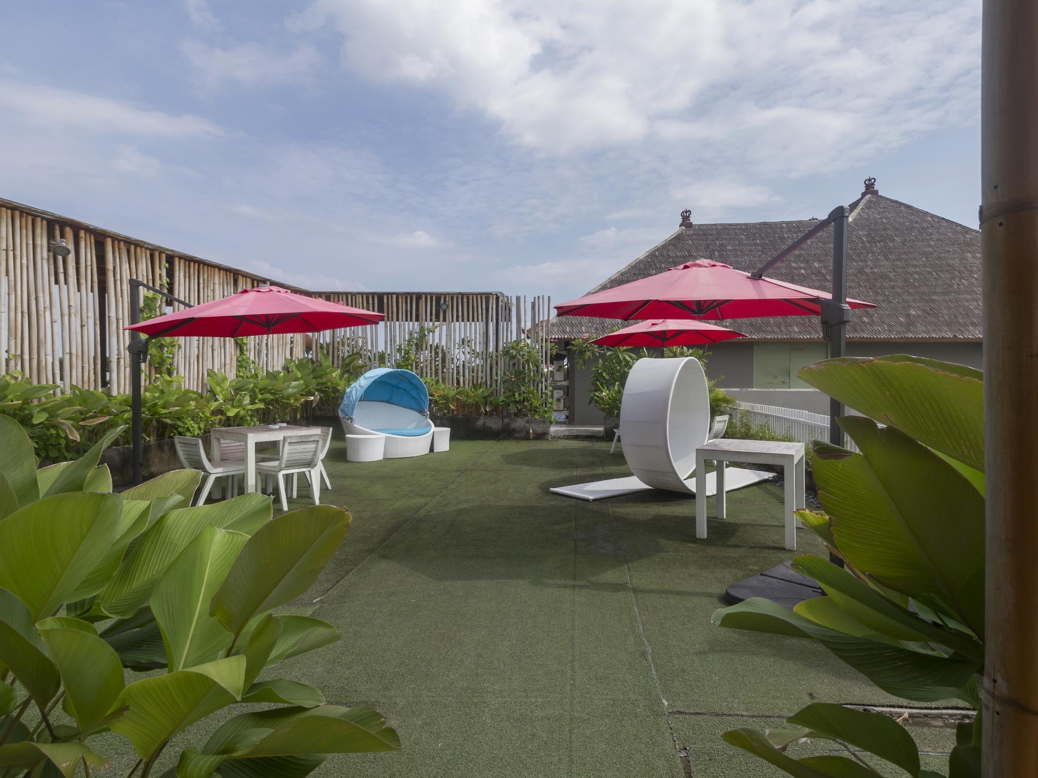 מלון סמיניאק Ramada By Wyndham Bali Sunset Road Kuta מראה חיצוני תמונה