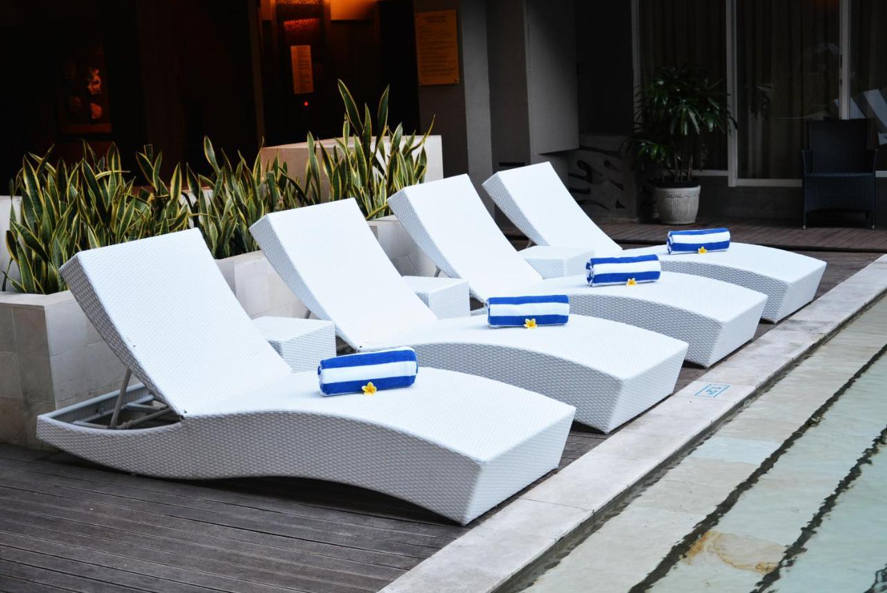 מלון סמיניאק Ramada By Wyndham Bali Sunset Road Kuta מראה חיצוני תמונה