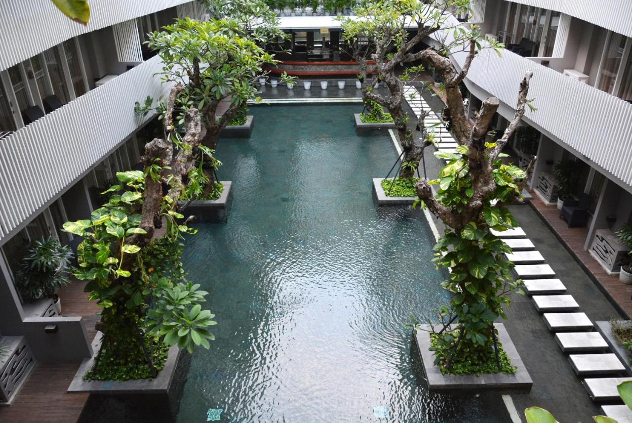 מלון סמיניאק Ramada By Wyndham Bali Sunset Road Kuta מראה חיצוני תמונה