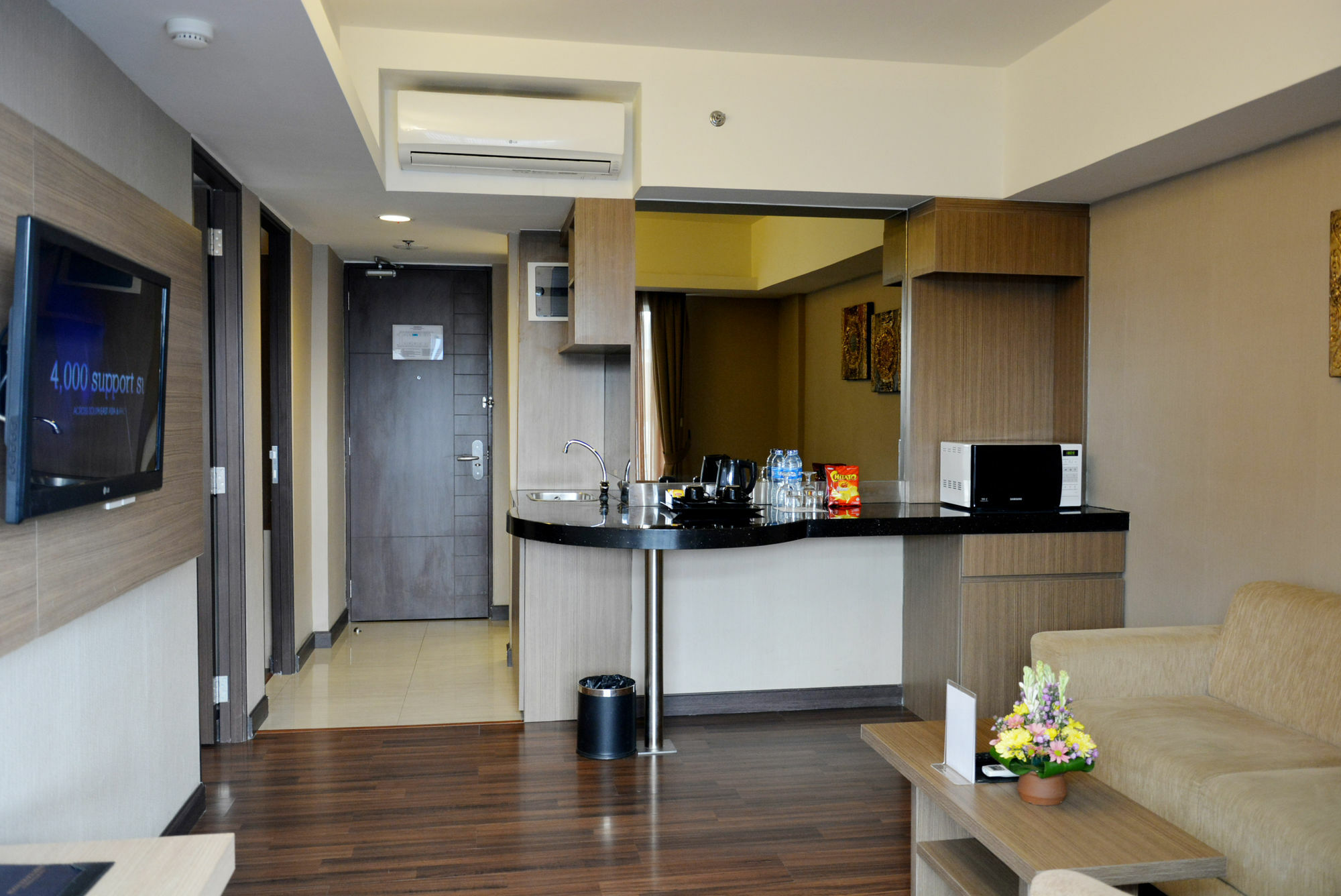מלון סמיניאק Ramada By Wyndham Bali Sunset Road Kuta מראה חיצוני תמונה