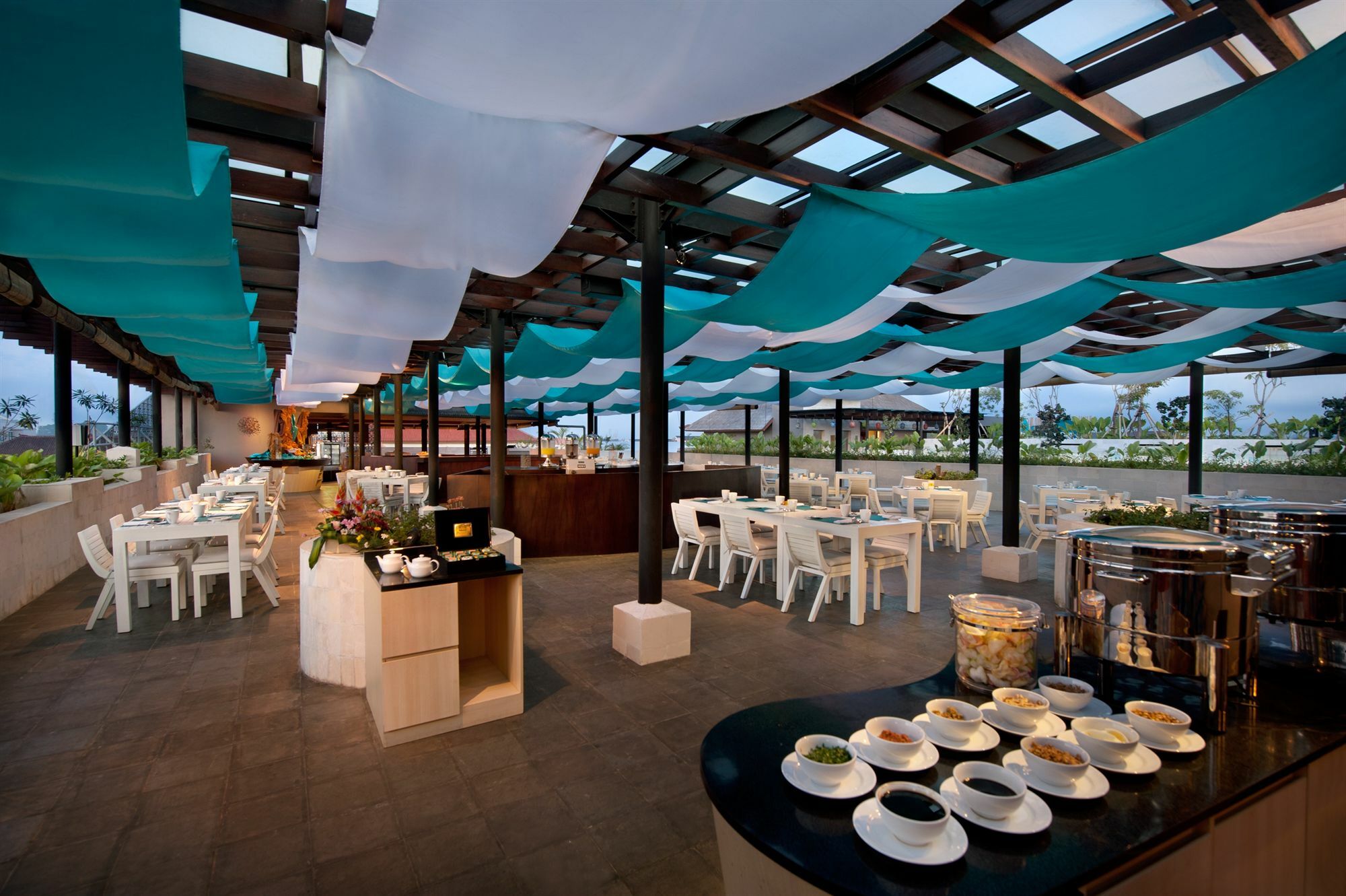 מלון סמיניאק Ramada By Wyndham Bali Sunset Road Kuta מראה חיצוני תמונה