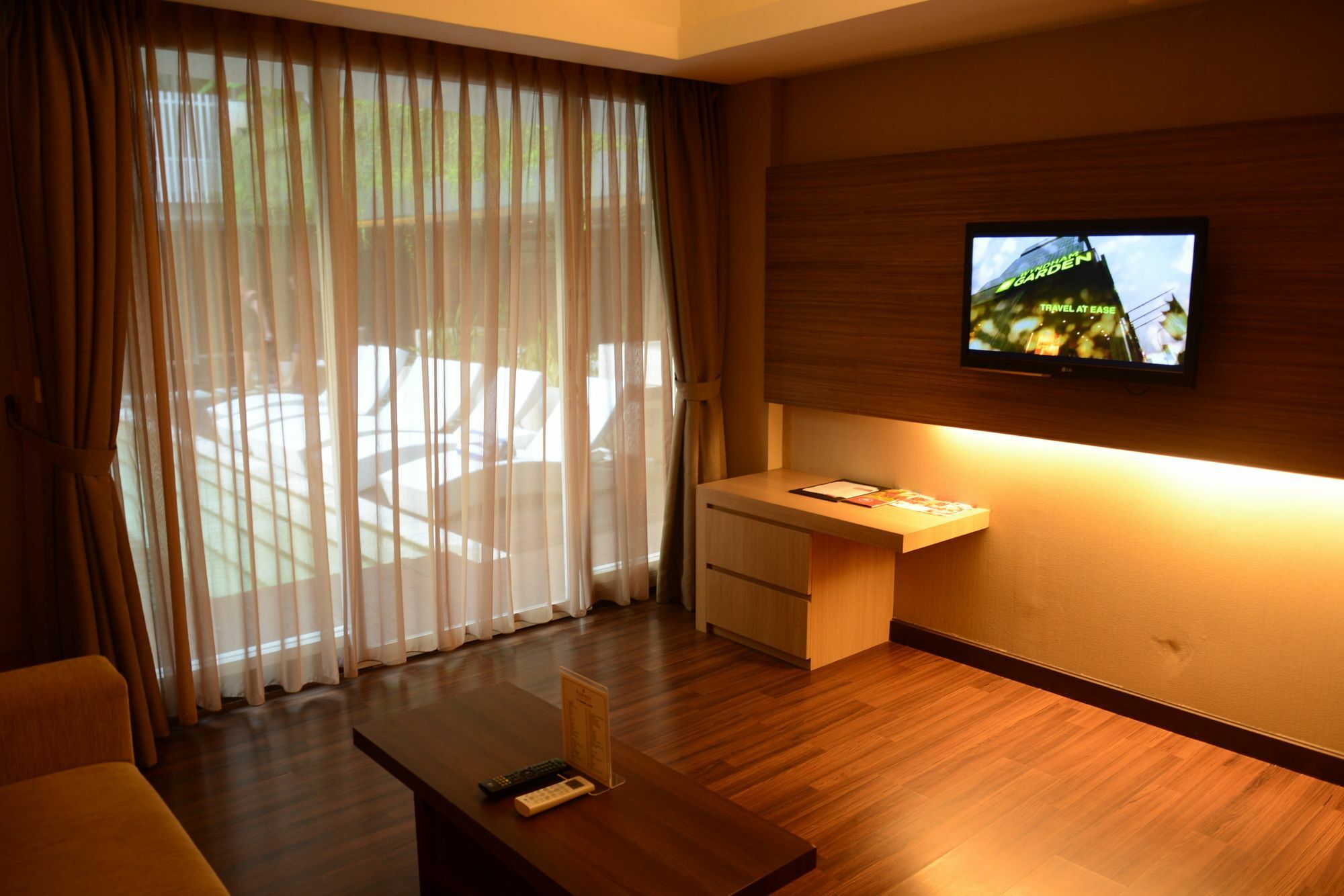 מלון סמיניאק Ramada By Wyndham Bali Sunset Road Kuta מראה חיצוני תמונה